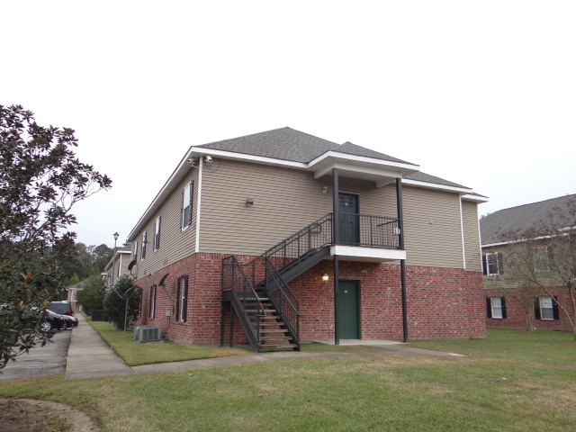 31855 LA Hwy 16 Unit 102
